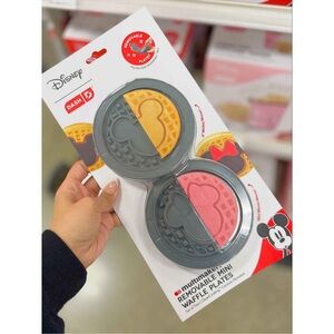 8 Units Disney Dash Mickey Mouse Waffle Plates - Pink and Gold